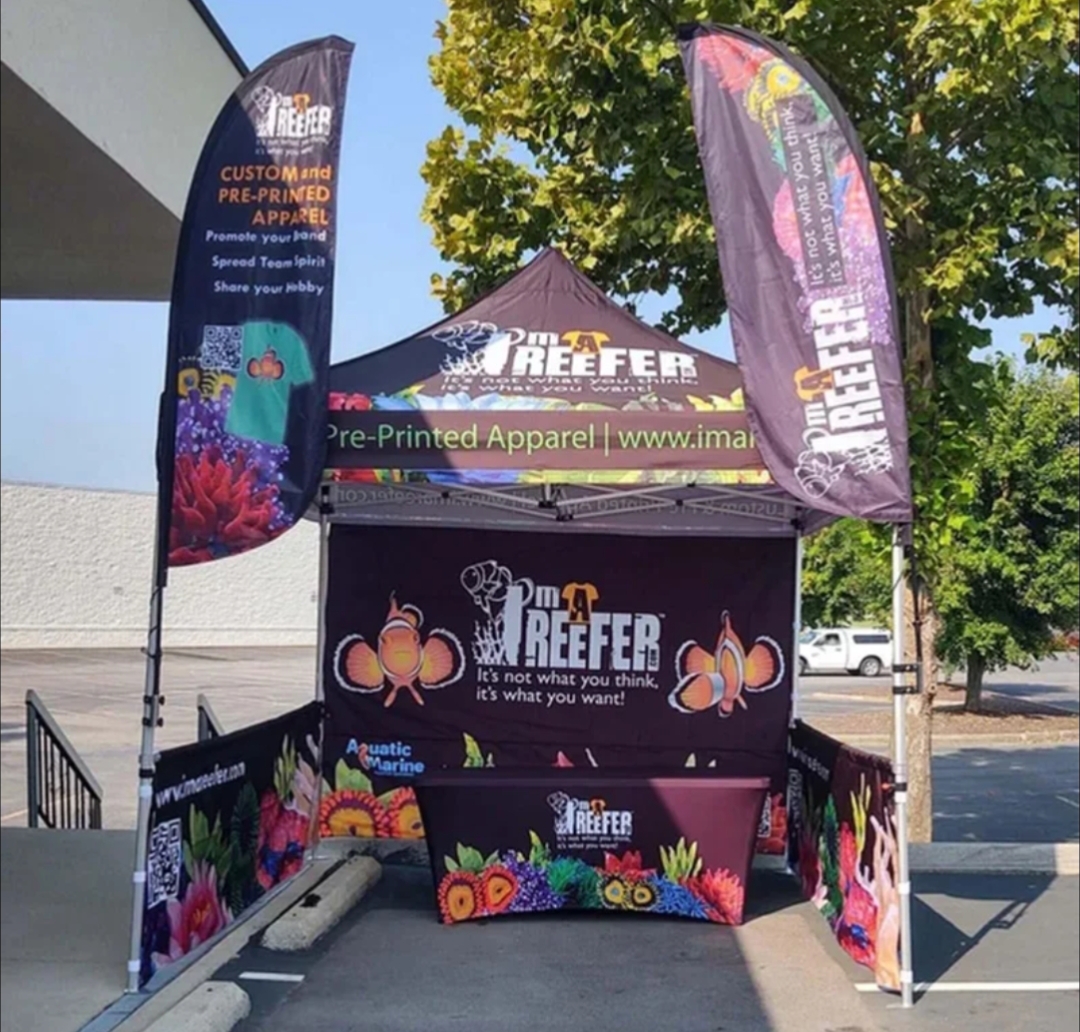 Carpa I'm A Reefer con banderas