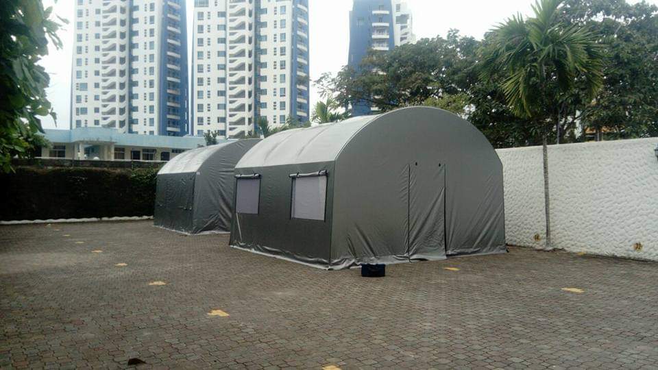 Carpas militares tipo arco